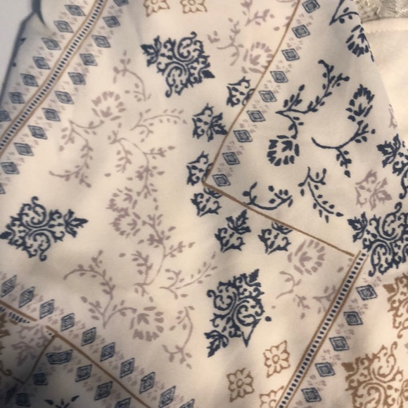 Maurice’s Pattern Tank Top - Picture 4 of 4